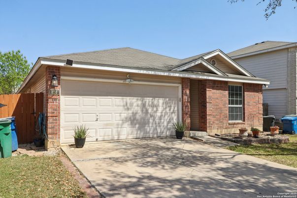Attached, Exterior, Facade, Brick Facade, American Craftsman