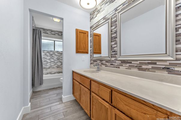 Bathroom, Dual Sink Vanities, Interior, Wood Texture Flooring