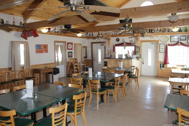Dining room, Interior, Kitchen, Wooden Beams, Wooden Ceilings