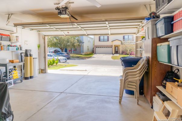 Garage, Interior