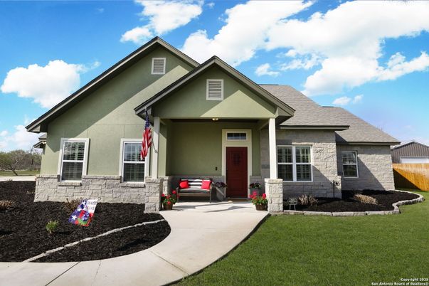 Exterior, Facade, American Craftsman