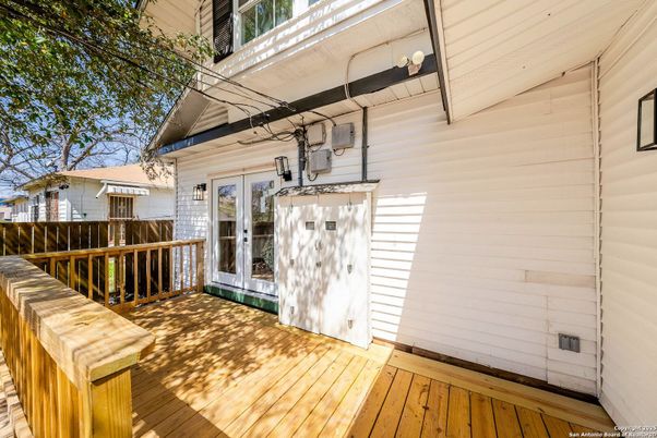 Exterior, Wood Texture Flooring