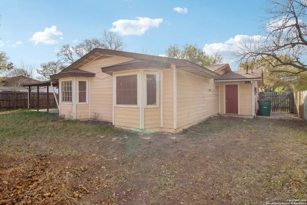 Backyard, Exterior