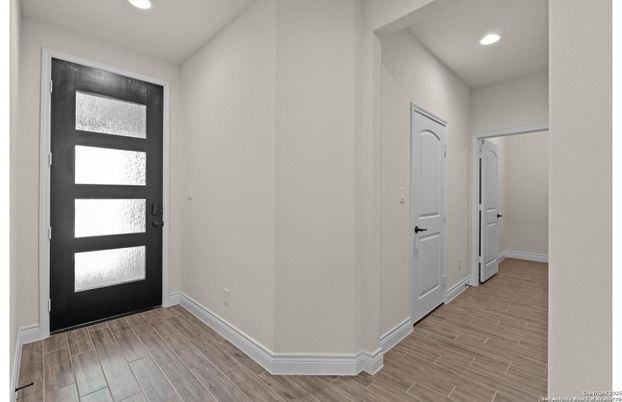 Interior, Recessed Lighting, Wood Texture Flooring