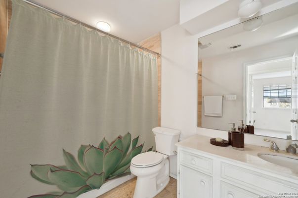 Bathroom, Interior