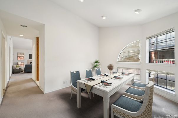 Dining room, Interior, Recessed Lighting