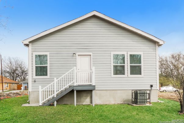 Backyard, Exterior