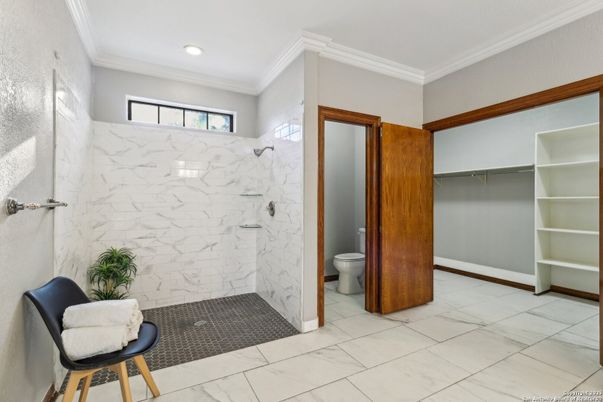 Bathroom, Interior, Marble, Marble Walls, Recessed Lighting