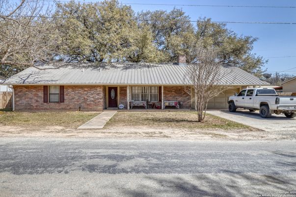 Attached, Exterior, Facade, Brick Facade, Ranch