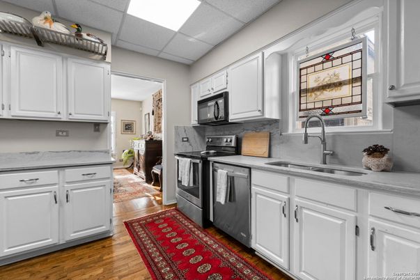 Interior, Kitchen, Stainless Steel Appliances, Wood Texture Flooring