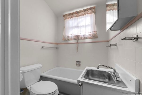 Bathroom, Interior