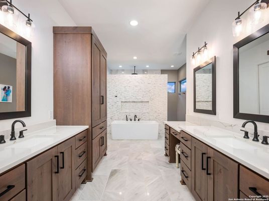 Bathroom, Dual Sink Vanities, Free Standing Baths, Interior, Marble, Recessed Lighting