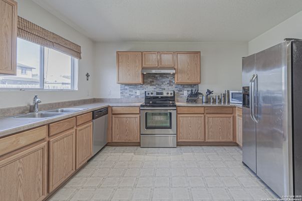 Interior, Kitchen, Stainless Steel Appliances