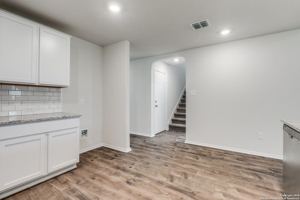 Interior, Recessed Lighting, Wood Texture Flooring