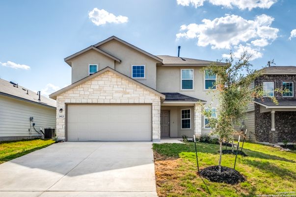 Attached, Exterior, Facade, American Craftsman