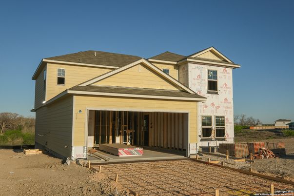 Attached, Exterior, Facade, None