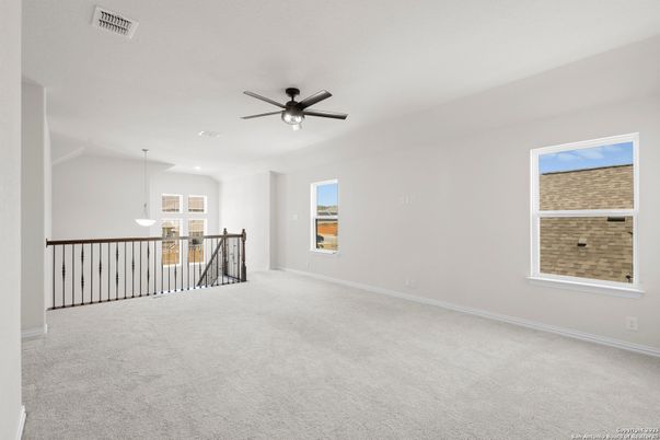 Empty room, Interior, Pendant Lights