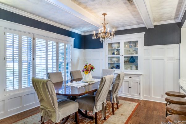 Chandelier, Dining room, Interior, Wood Texture Flooring