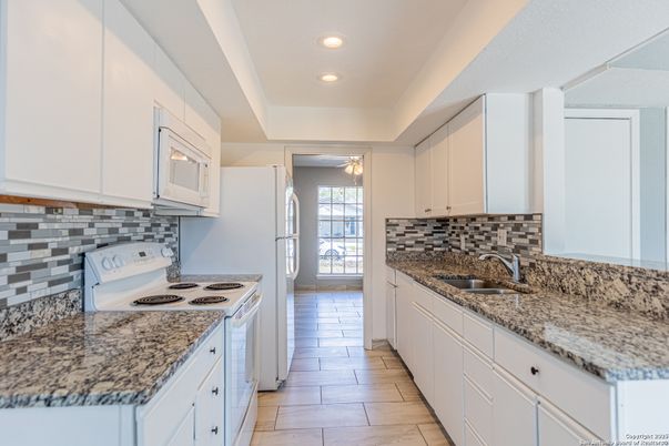 Interior, Kitchen, Recessed Lighting
