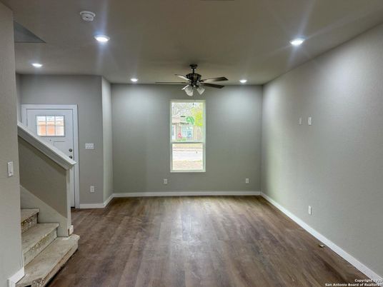 Empty room, Interior, Recessed Lighting, Wood Texture Flooring