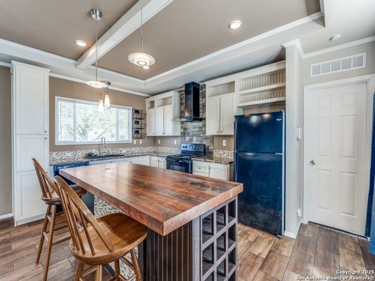 Interior, Kitchen, Pendant Lights, Recessed Lighting, Wood Texture Flooring