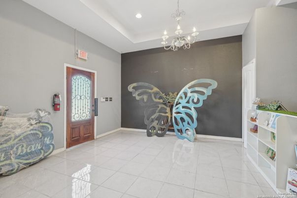 Chandelier, Interior, Marble, Recessed Lighting