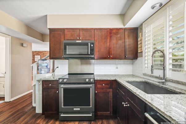 Interior, Kitchen, Stainless Steel Appliances, Wood Texture Flooring