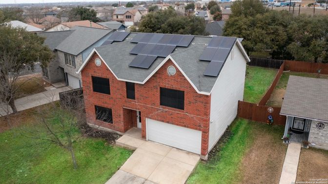 Exterior, Drone