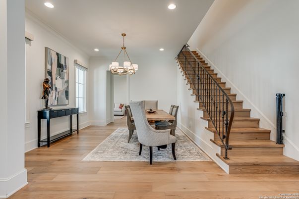 Chandelier, Dining room, Interior, Recessed Lighting, Wood Texture Flooring