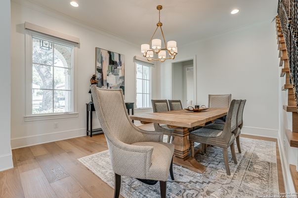 Chandelier, Dining room, Interior, Recessed Lighting, Wood Texture Flooring