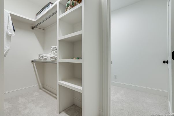 Interior, Walk-in Closets