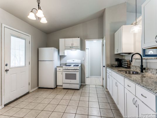Interior, Kitchen, Pendant Lights