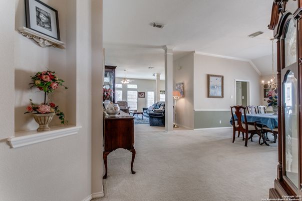 Dining room, Interior, Living room, Pendant Lights