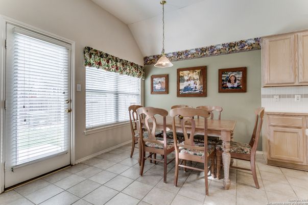 Dining room, Interior, Pendant Lights