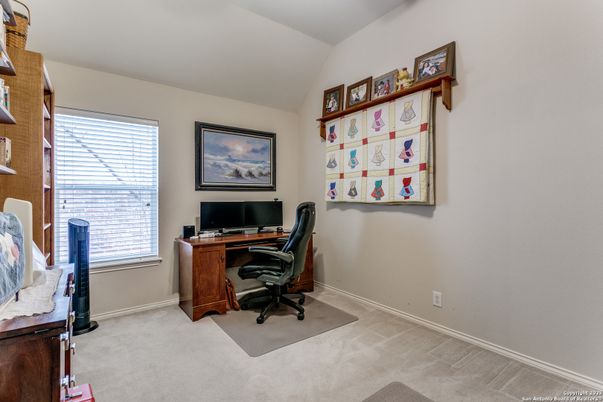 Home Office, Interior