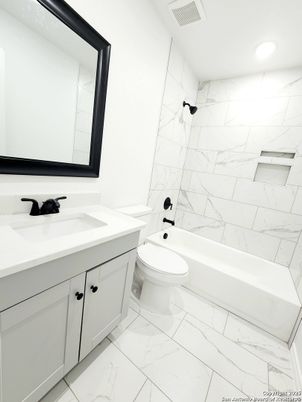 Bathroom, Interior, Marble, Marble Walls, Recessed Lighting