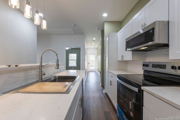 Interior, Kitchen, Pendant Lights, Recessed Lighting, Wood Texture Flooring