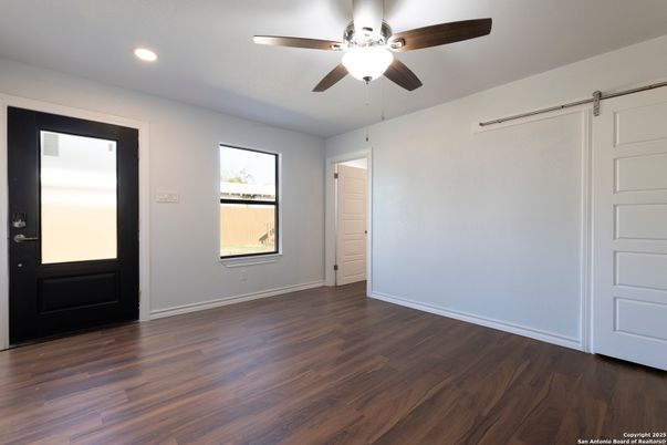 Empty room, Interior, Recessed Lighting, Wood Texture Flooring