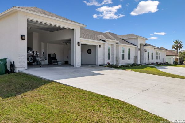 Backyard, Exterior, Facade, Modern