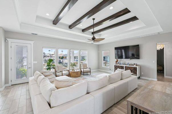 Interior, Living room, Recessed Lighting, Wooden Beams, Wood Texture Flooring