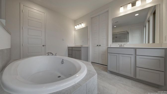 Bathroom, Dual Sink Vanities, Free Standing Baths, Interior