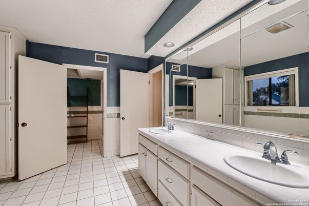 Bathroom, Dual Sink Vanities, Interior, Tile Countertops