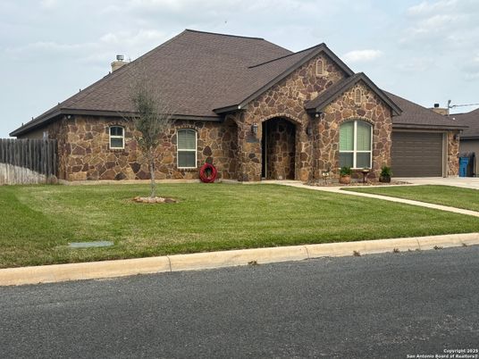 Attached, Exterior, Facade, Brick Traditional