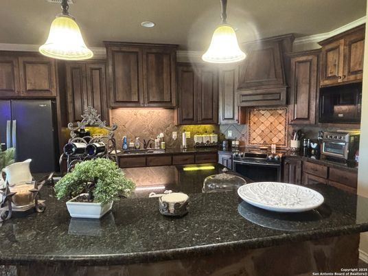 Interior, Kitchen, Pendant Lights, Recessed Lighting