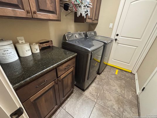 Interior, Washer