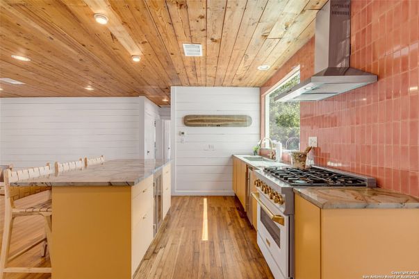 Interior, Kitchen, Recessed Lighting, Wooden Ceilings, Wood Texture Flooring