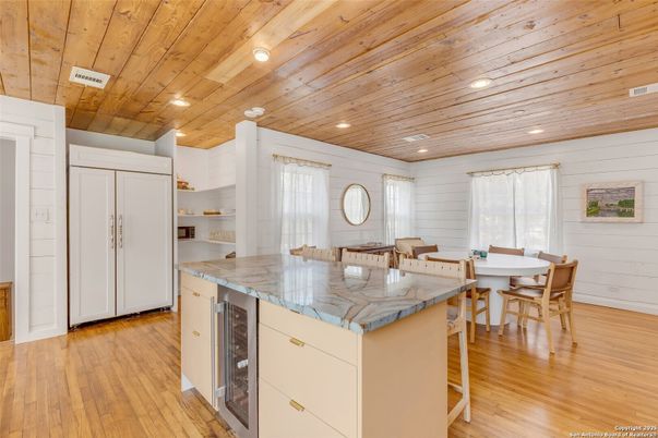 Dining room, Interior, Kitchen, Recessed Lighting, Wooden Ceilings, Wood Texture Flooring