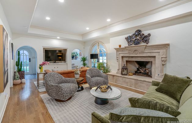 Fireplace, Interior, Living room, Recessed Lighting, Wood Texture Flooring