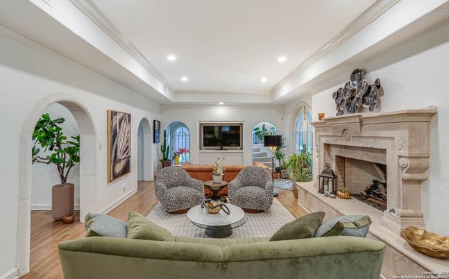 Fireplace, Interior, Living room, Recessed Lighting, Wood Texture Flooring