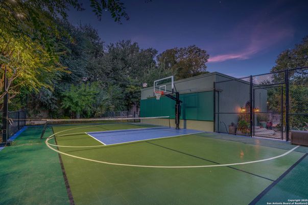 Exterior, Tennis Courts